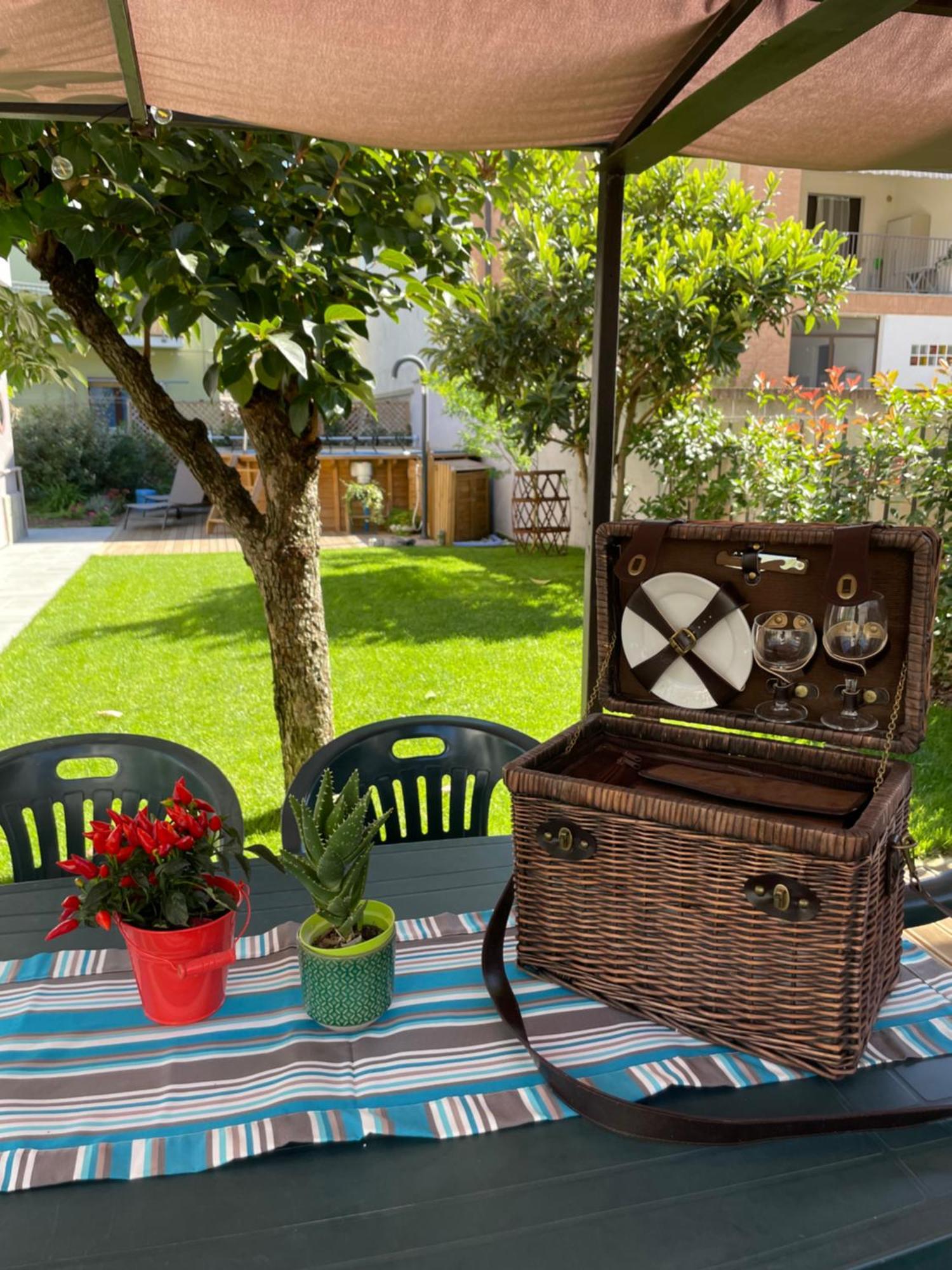 Вилла Casa Piero, Relax E Piscina Privata Tra Le Colline Delle Langhe Альба Экстерьер фото